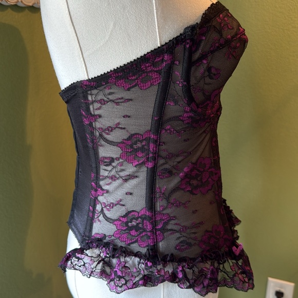 Vintage Elegant Black and Purple Lace Bustier - Picture 3 of 5